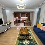 Chestnut Yard Apartmán *