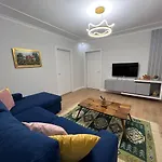 Chestnut Yard Apartmán