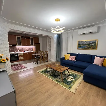 Chestnut Yard Apartmán *