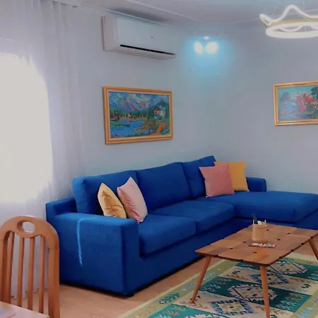 Appartement Chestnut Yard Tirana