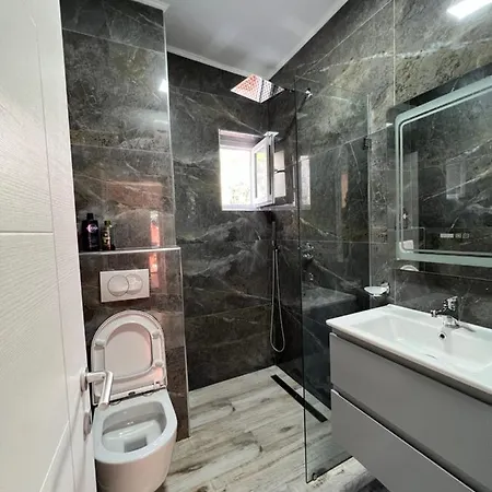 Appartement Chestnut Yard Tirana